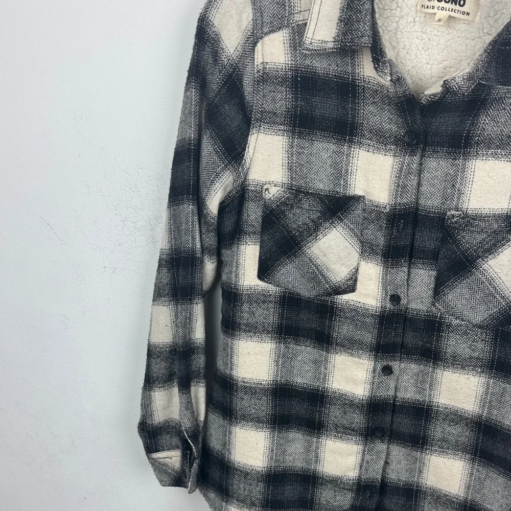 Flannel - Picture 6 of 9